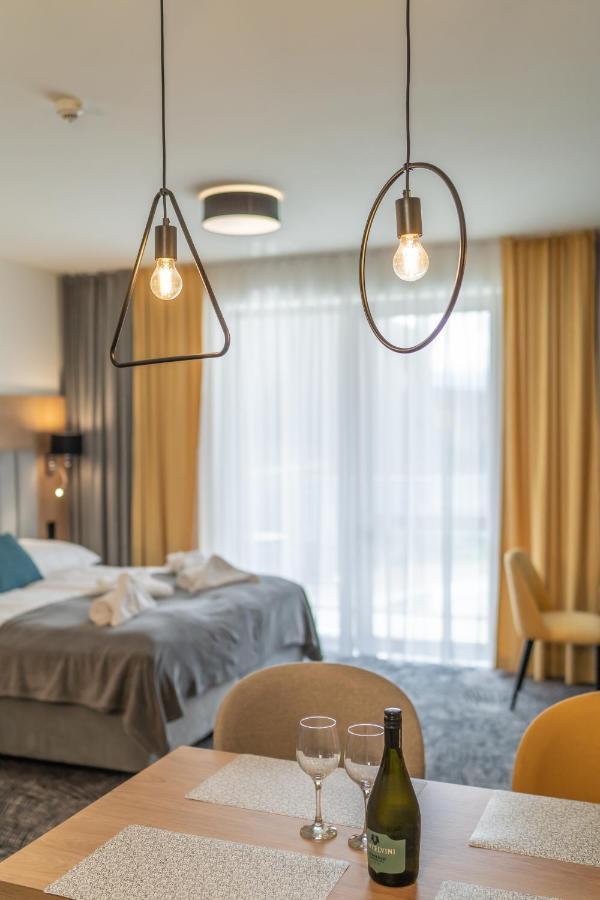 Lux Apartman V Hoteli Akvamarin Bešeňová Exterior foto